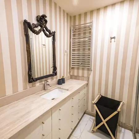 Beautiful Ultra Luxury 2+1 W/freeparking